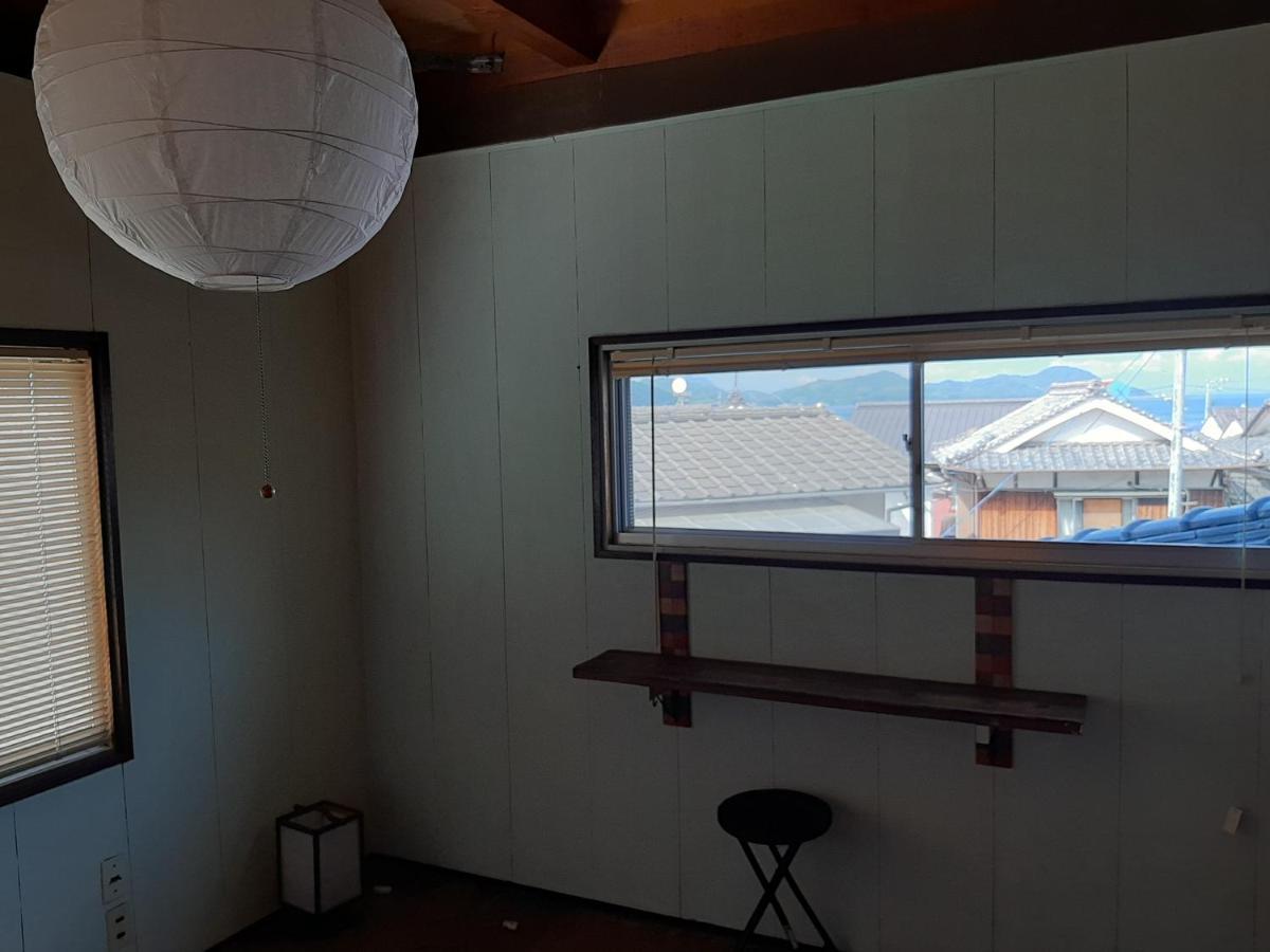 Guesthouse Kume Imabari Exterior photo